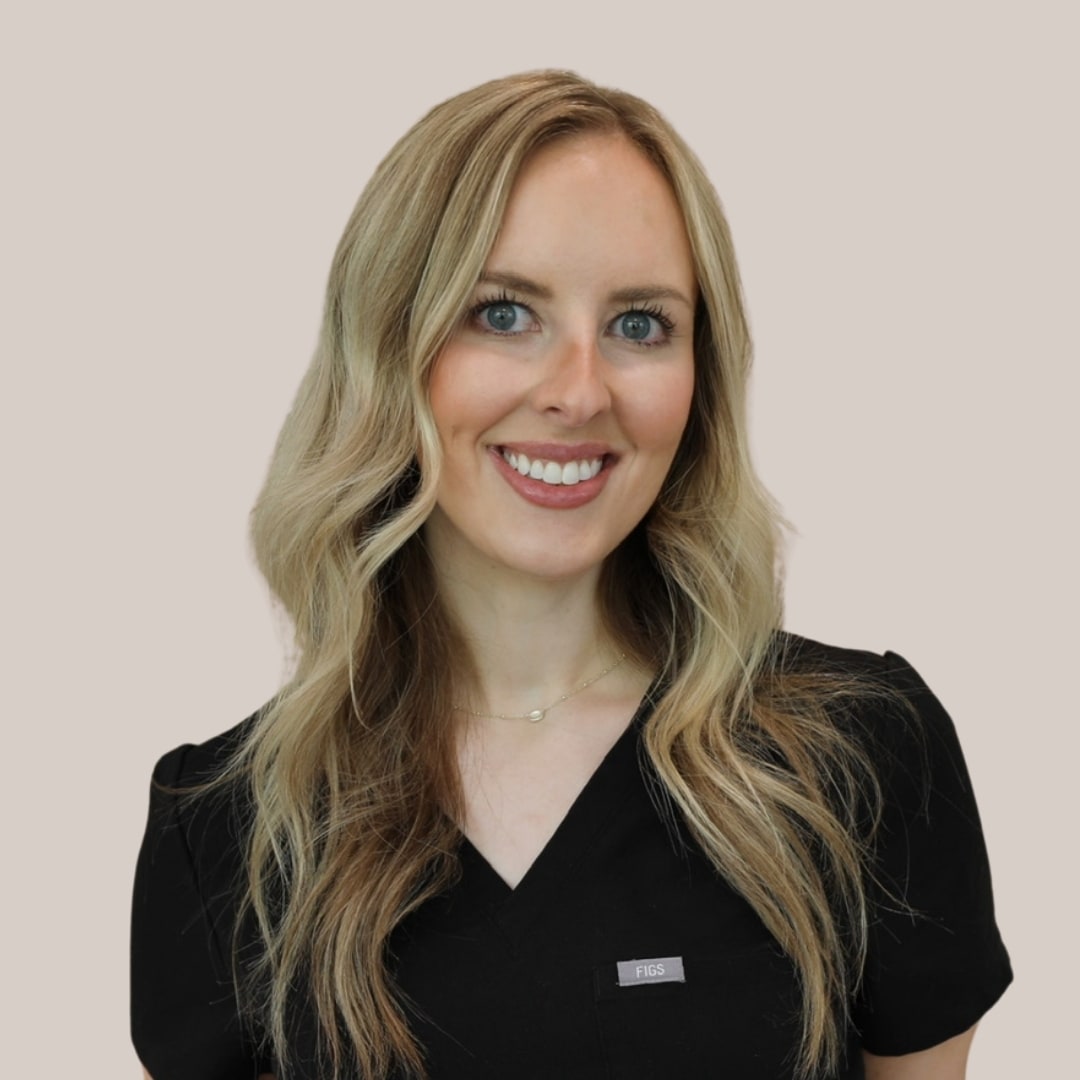 Leg Waxing at Luxe Lounge MedSpa